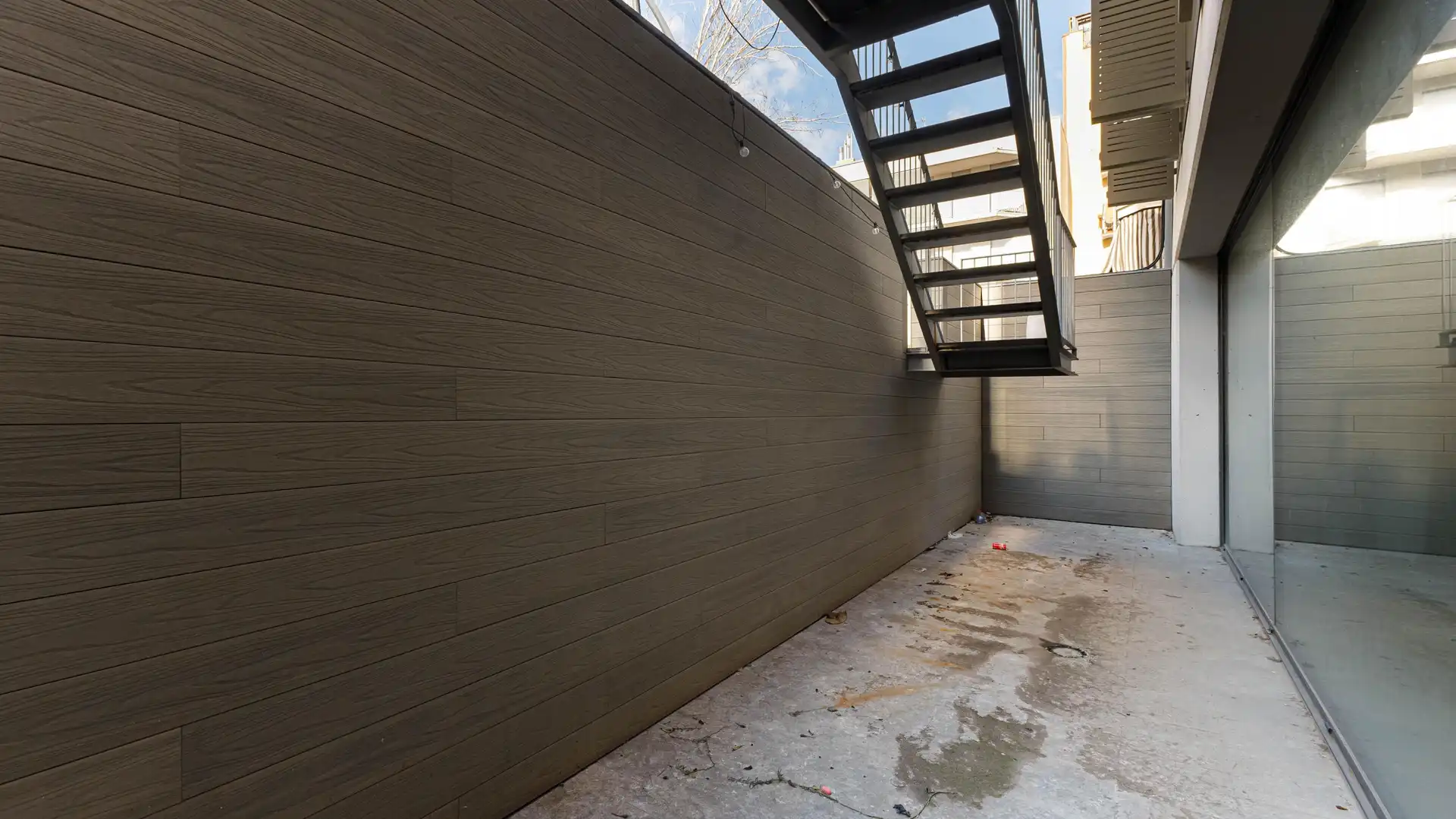 Exterior view of Commercial properties for rent in Barcelona  with Terrace