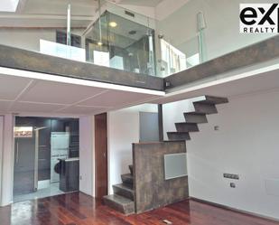 Duplex for sale in  Madrid Capital  with Air Conditioner, Heating and Terrace