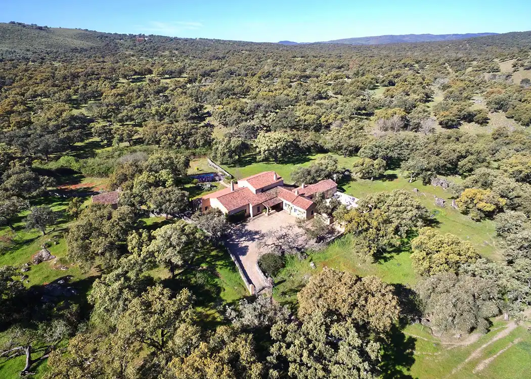 Finca rústica en venda a El Castillo de las Guardas