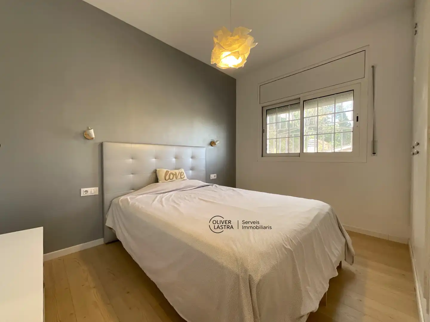 Habitación de Casa o chalet en venta en Corbera de Llobregat con Aire acondicionado, Jardín privado y Parquet