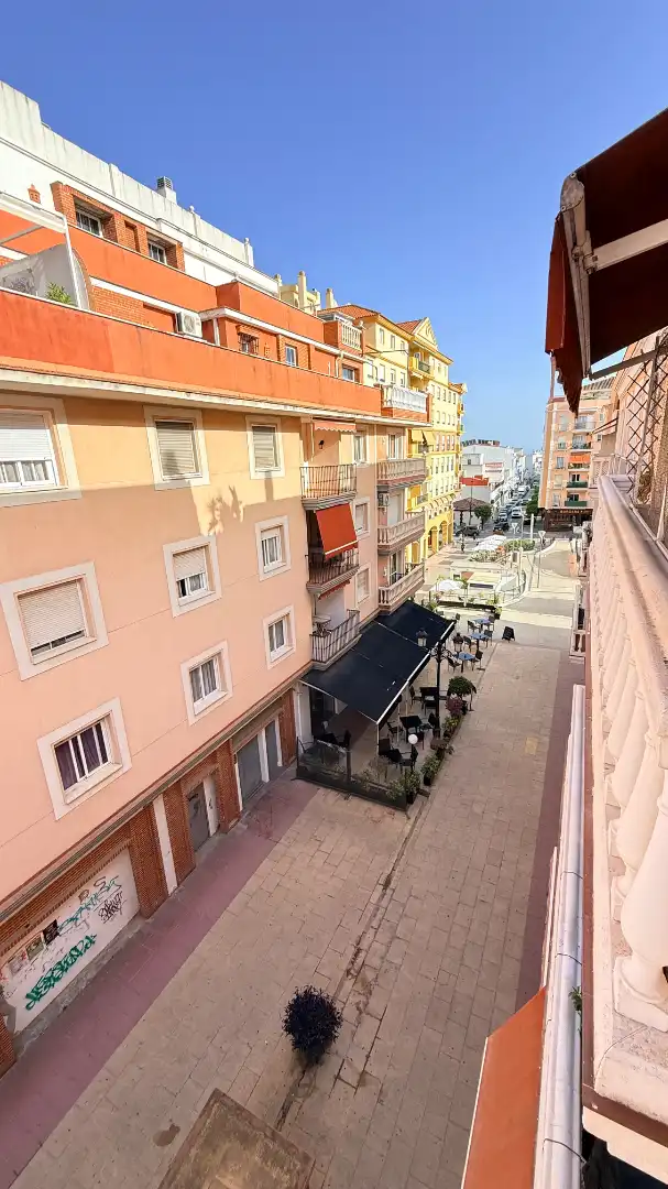 Piso en venta en Marbella con Terraza, Amueblado y Horno
