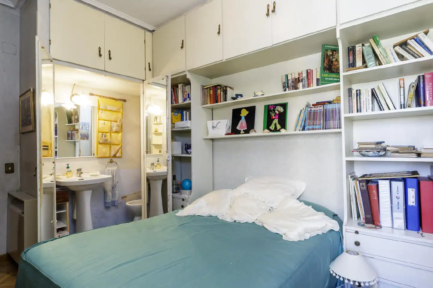 Habitación de Piso en venta en Zaragoza