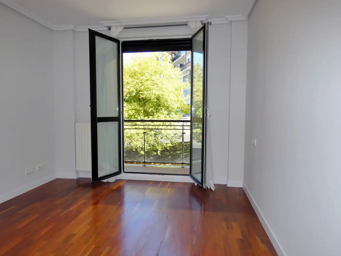 Dormitori de Apartament en venda en Bilbao  amb Calefacció, Parquet i Traster