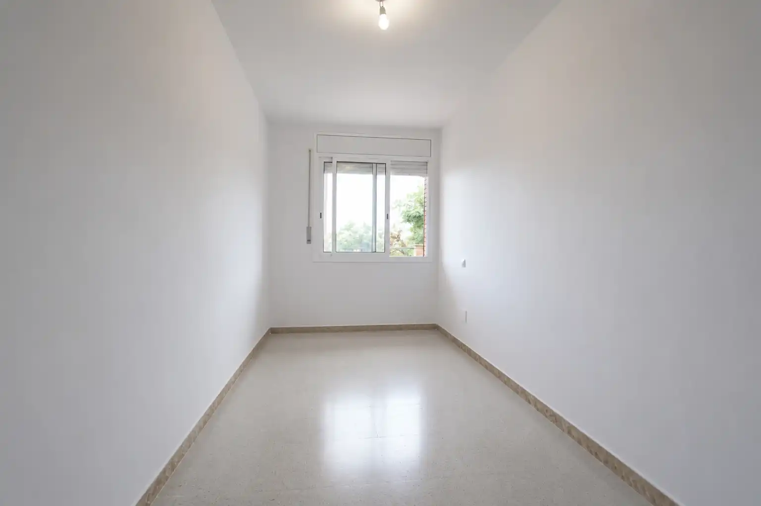 Bedroom of Flat for sale in Vinyols i els Arcs  with Air Conditioner, Terrace and Storage room