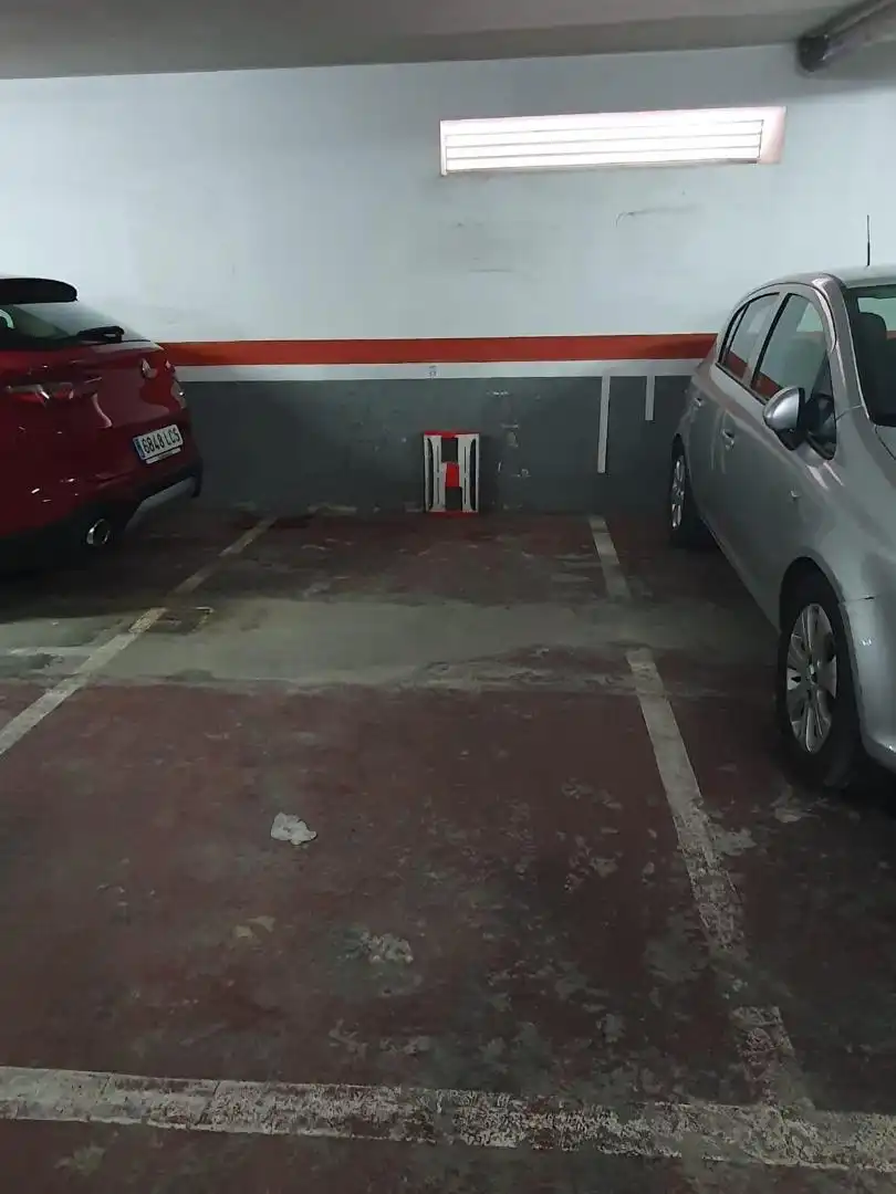 Aparcament de Pis en venda en Riba-roja de Túria amb Terrassa