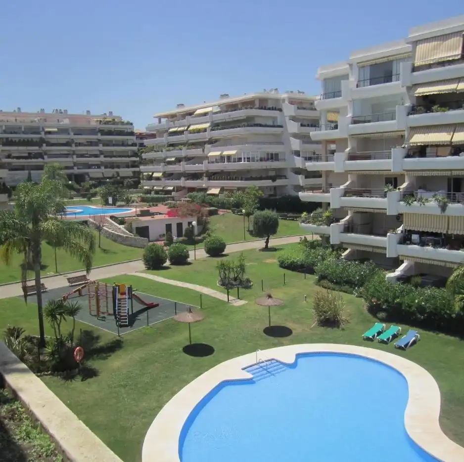 Exterior view of Flat for sale in Marbella  with Air Conditioner, Heating and Terrace