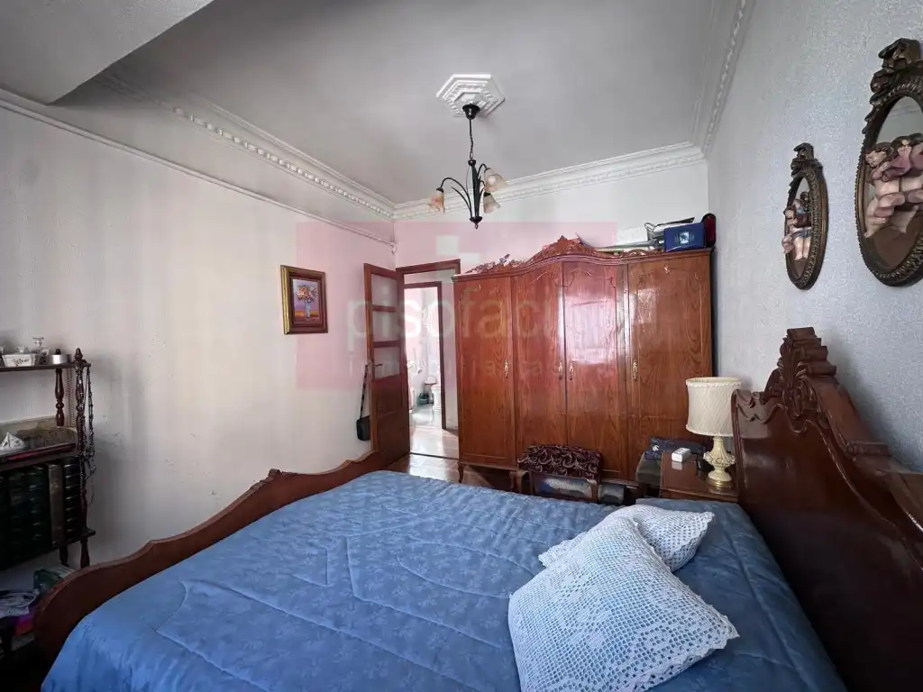 Schlafzimmer von Wohnung zum Verkauf in Lugo