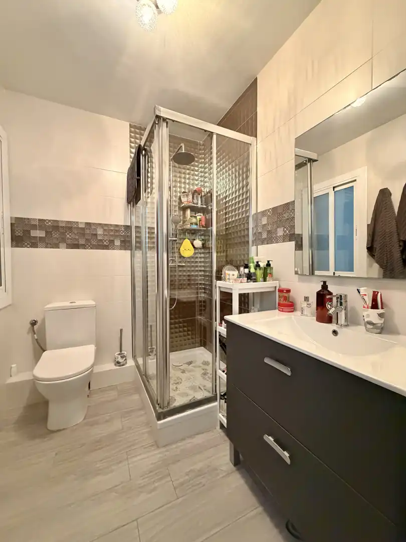 Baño de Piso en venta en Vilanova i la Geltrú con Calefacción