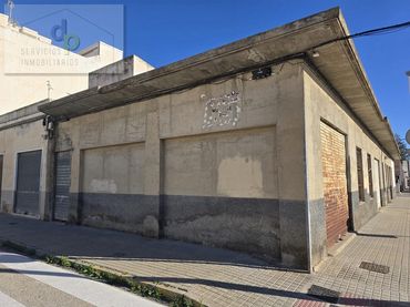 Terreny residencial en venda a Carrer 2 de Maig 182