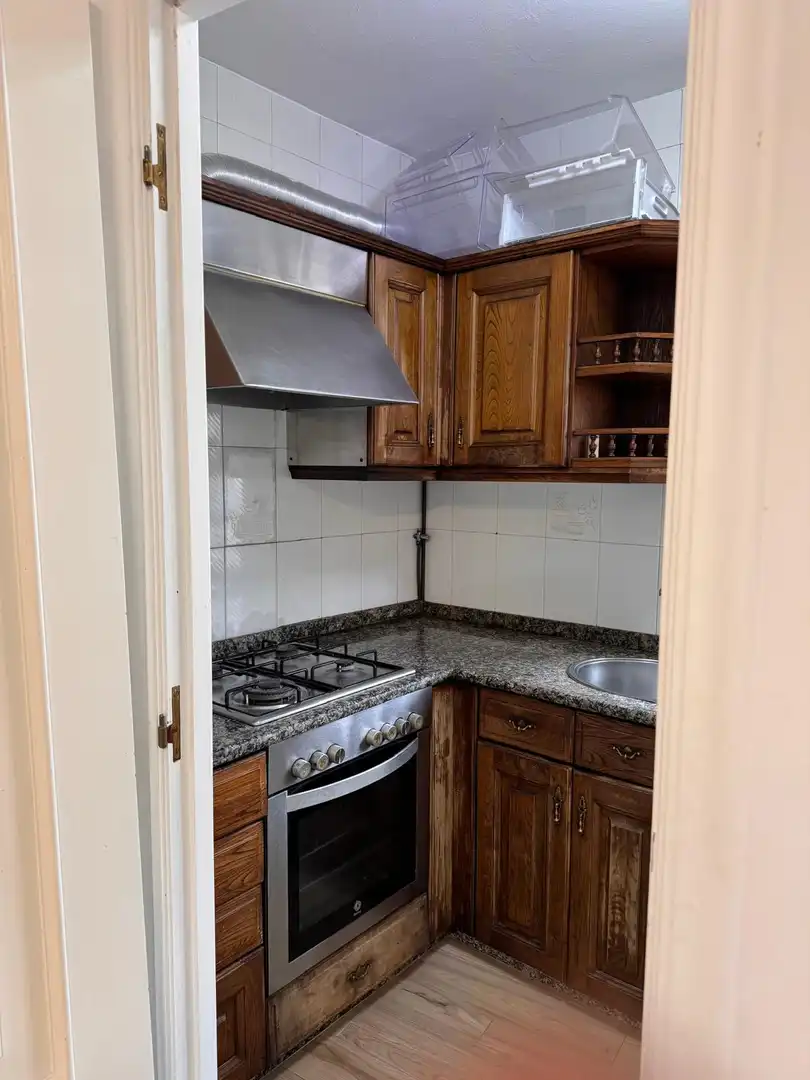 Cocina de Local de alquiler en Val do Dubra con Amueblado