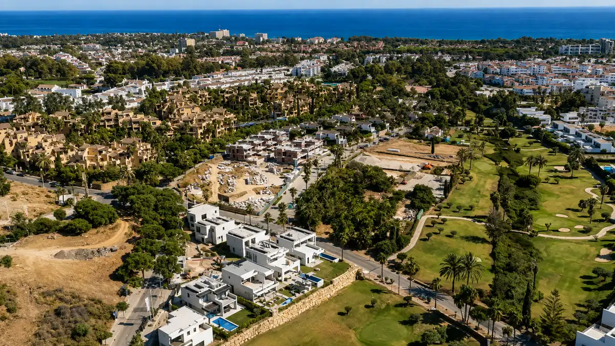 Casa con terraza en venta en Calle Ágata 9, imagen 3