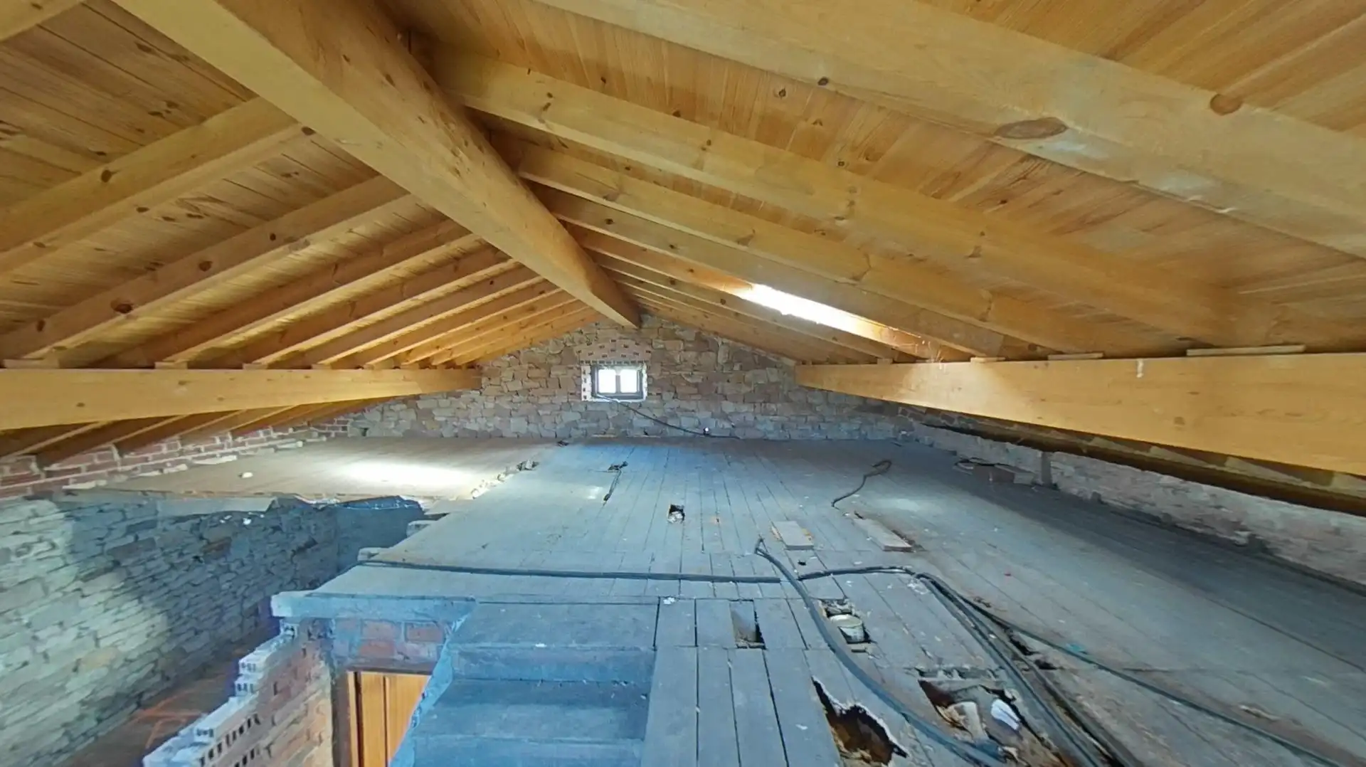 Haus oder Chalet zum Verkauf in Santa María de Cayón mit Privatgarten und Balkon