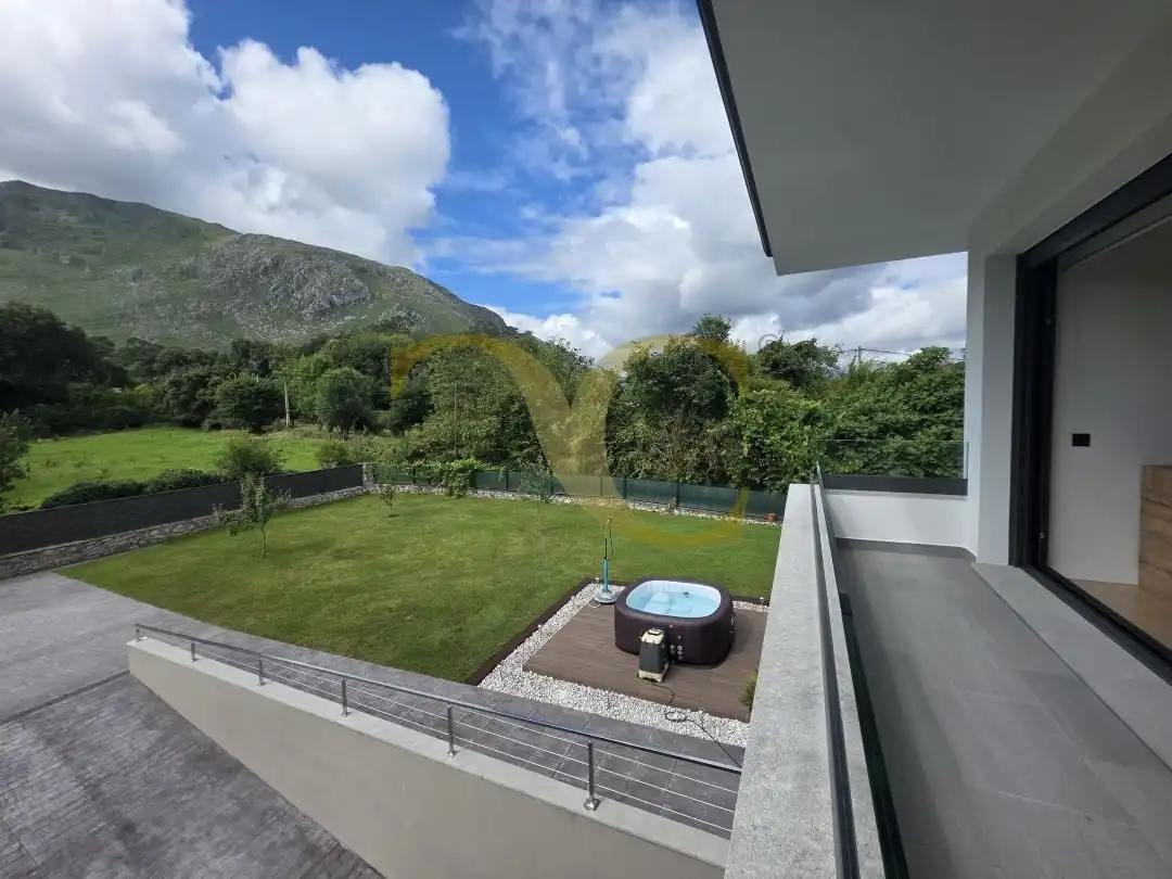 Jardín de Casa o chalet en venta en Llanes con Calefacción, Jardín privado y Terraza