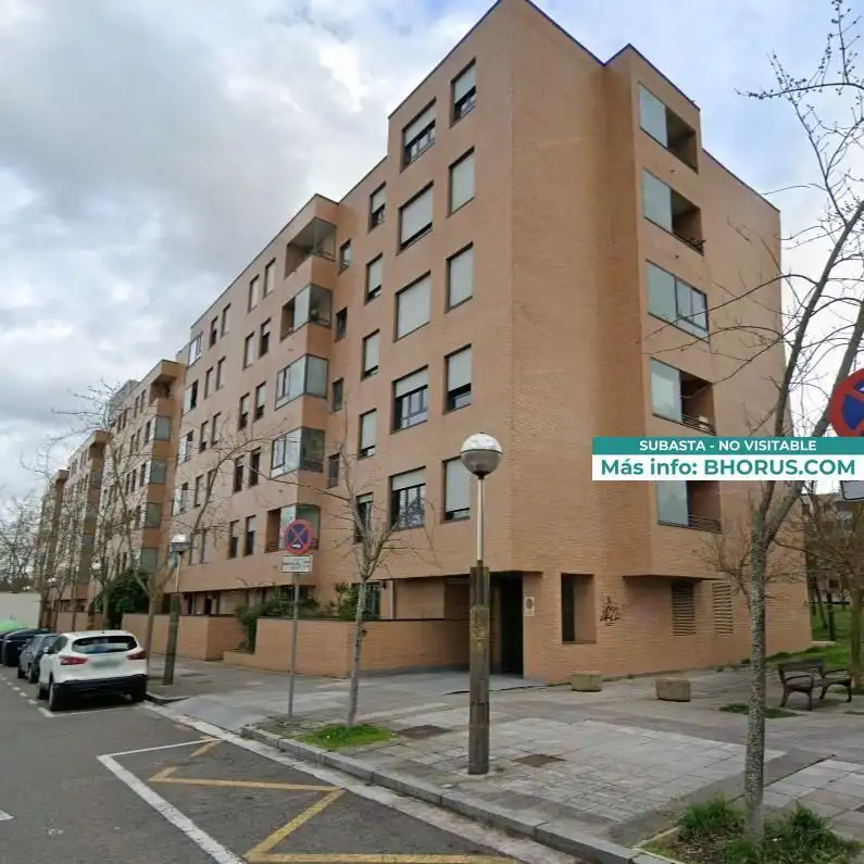 Vista exterior de Pis en venda en Vitoria - Gasteiz