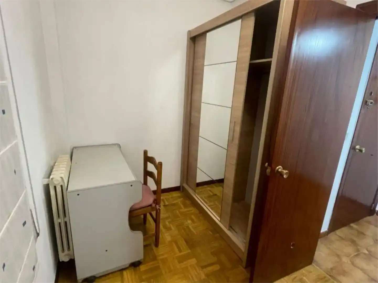 Habitación de Piso en venta en Nájera con Parquet, Amueblado y Balcón