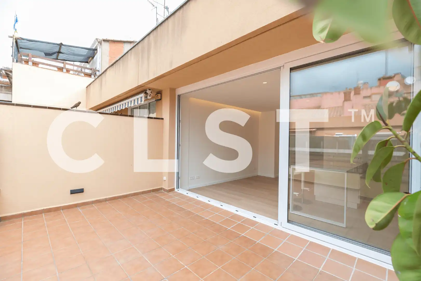 Attic for rent in Carrer de Ballester, El Putget i el Farró
