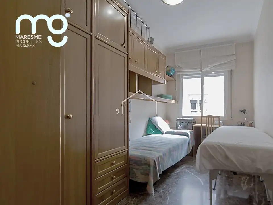 Habitación de Ático en venta en Barcelona con Aire acondicionado, Calefacción y Jardín privado