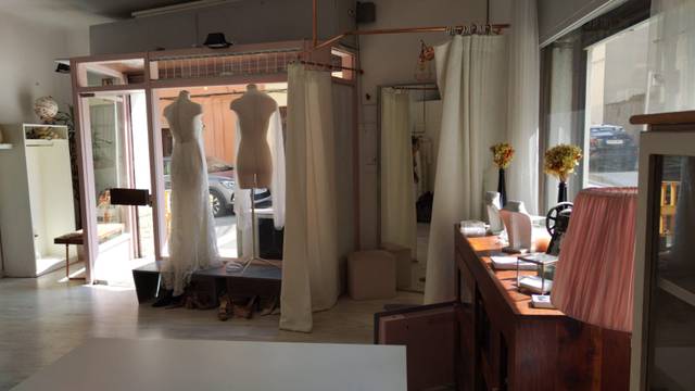 Local comercial en Alquiler en Carrer de Sant Martí en Centre - Estació