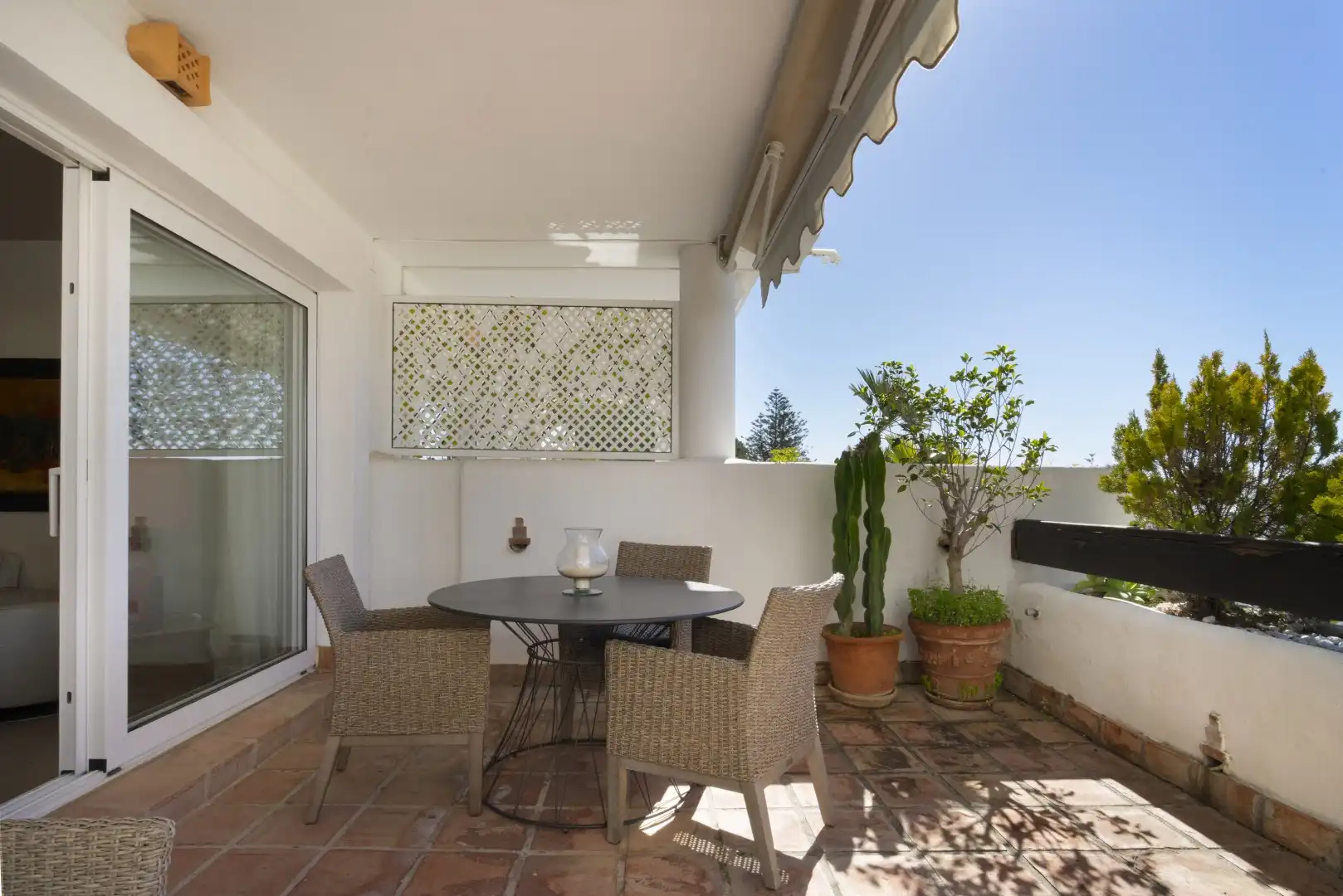 Apartament amb piscina en venda a Nueva Andalucía, imagen 3