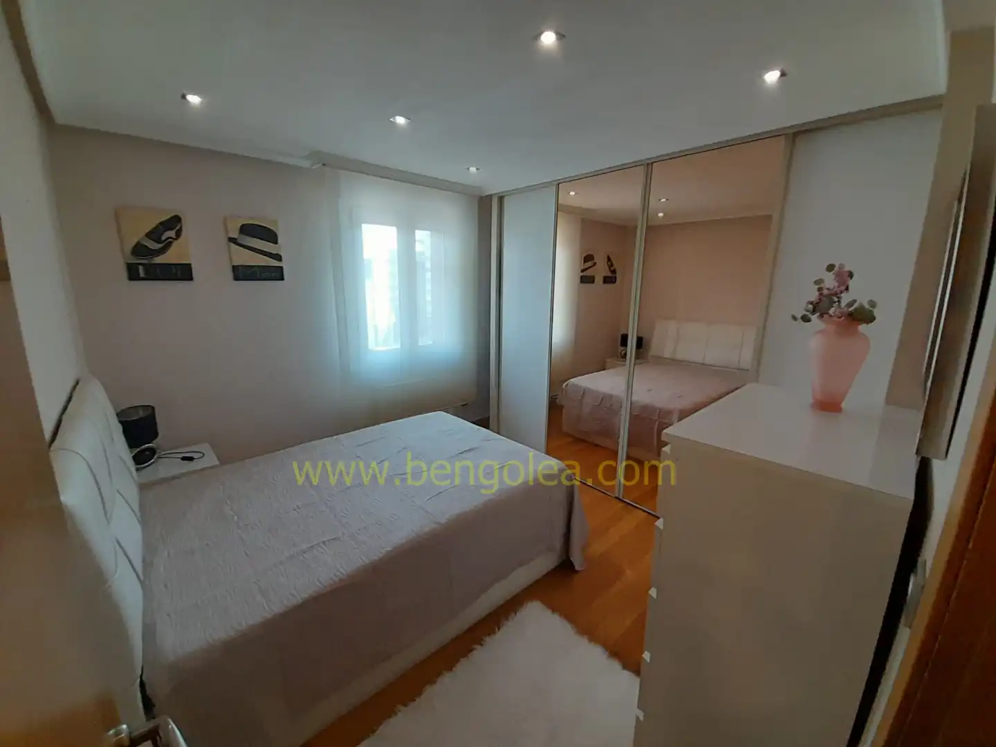 Habitación de Piso en venta en Barakaldo  con Calefacción y Amueblado