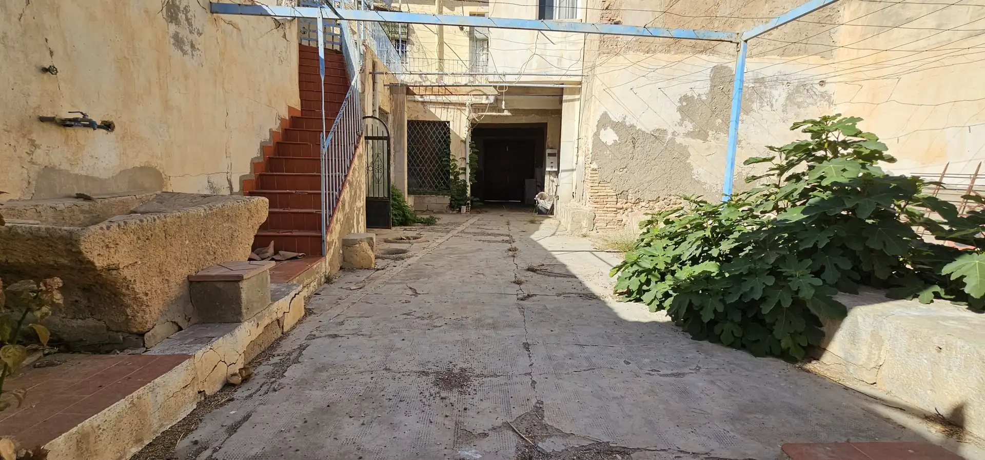 Casa adosada en venta en Totana con Jardín privado, Terraza y Trastero