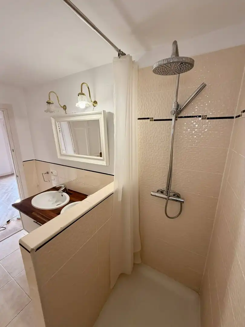 Baño de Casa adosada en venta en Marbella con Aire acondicionado, Terraza y Alarma