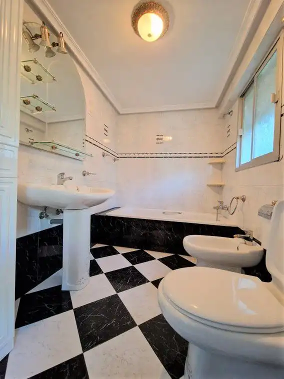 Bathroom of Houses for sale in La Carolina  with Air Conditioner and Terrace