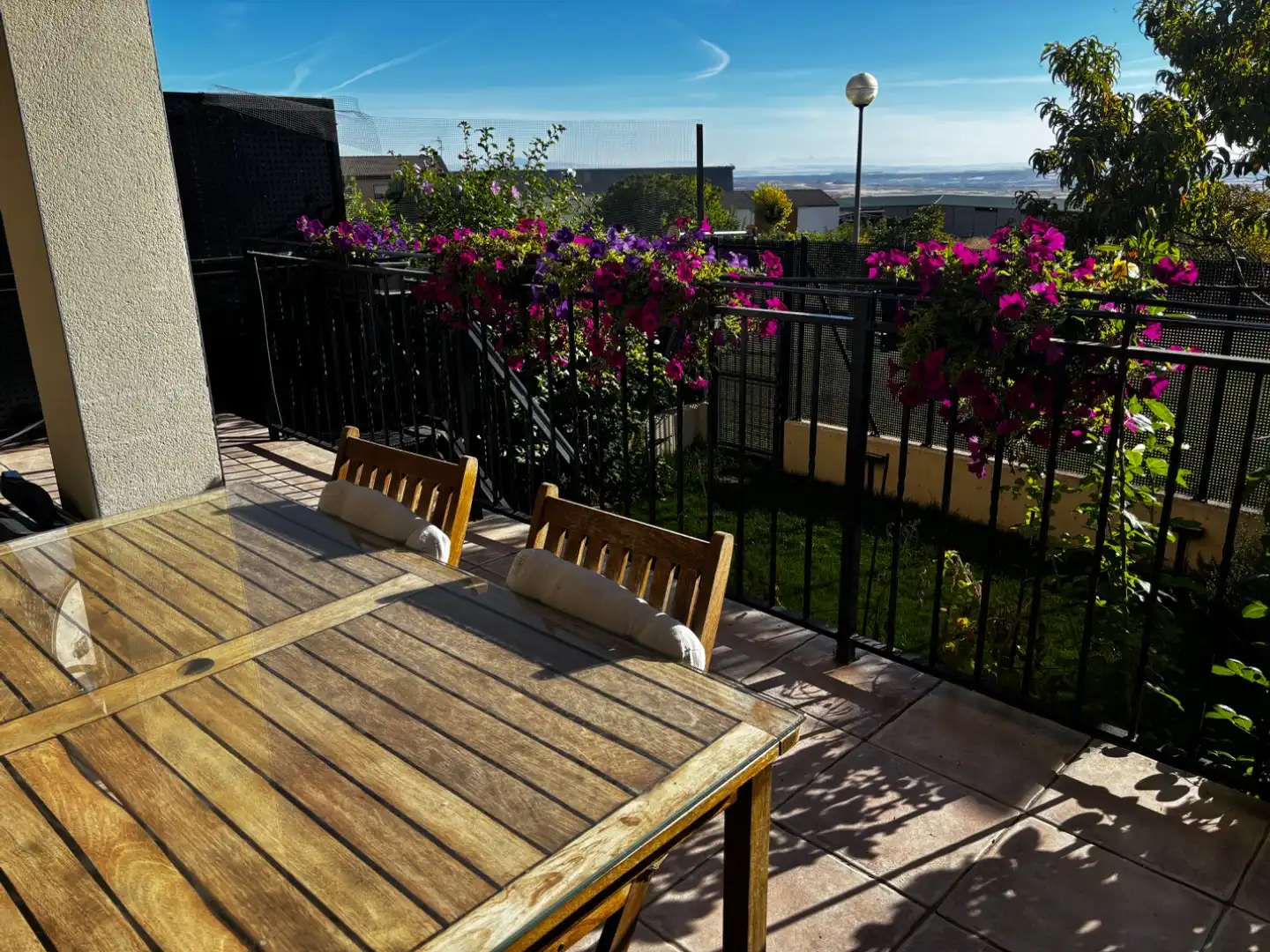 Terraza de Casa o chalet de alquiler en Clavijo con Aire acondicionado, Calefacción y Jardín privado