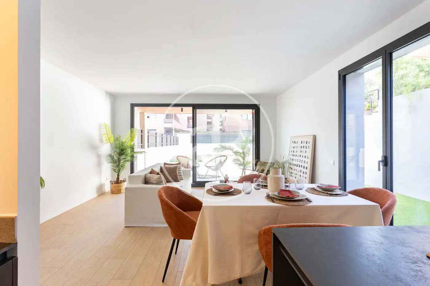 Sala de estar de Piso en venta en Sant Cugat del Vallès con Aire acondicionado, Calefacción y Jardín privado