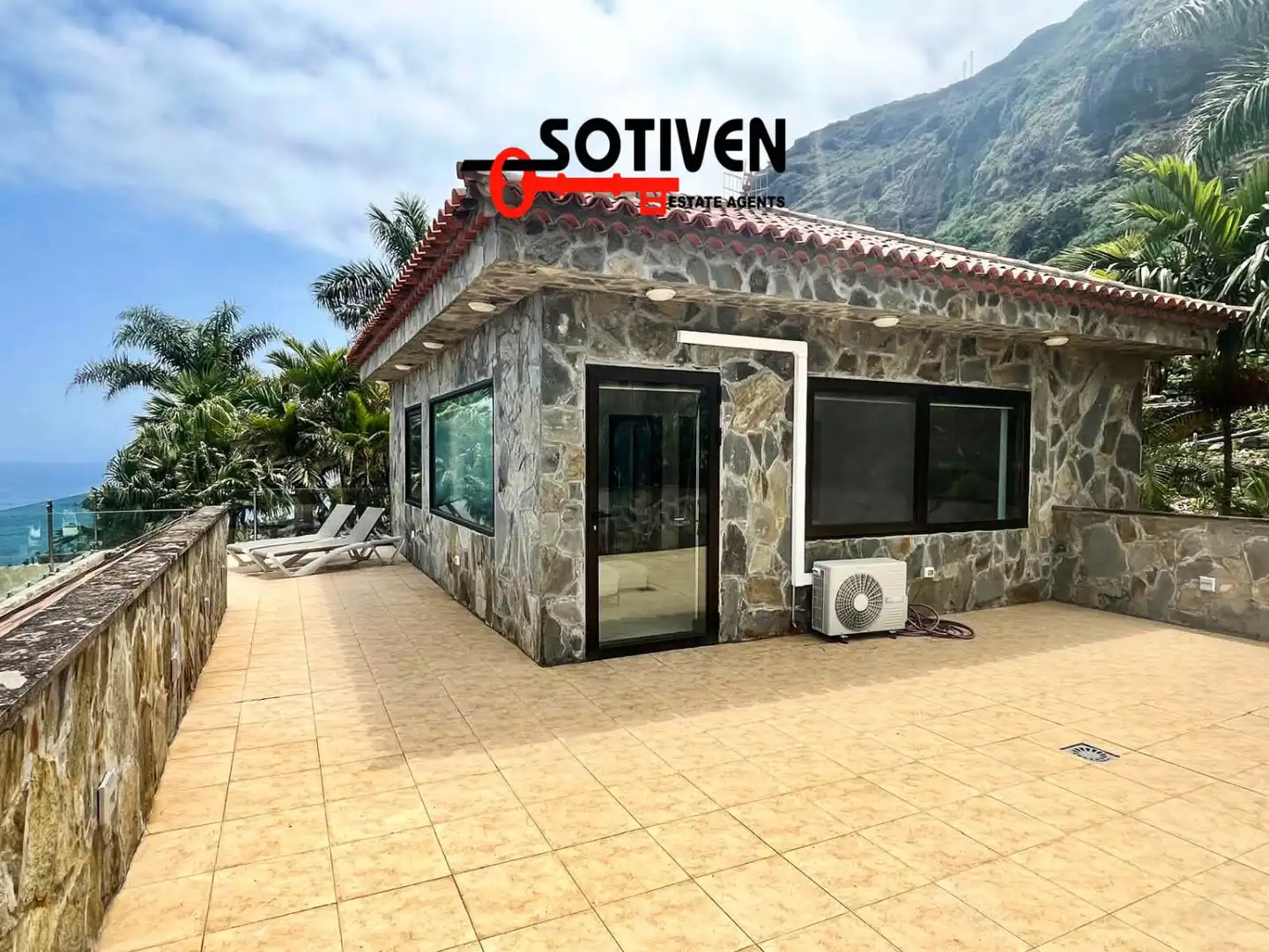 Vista exterior de Casa o chalet de alquiler en Los Realejos con Jardín privado y Terraza