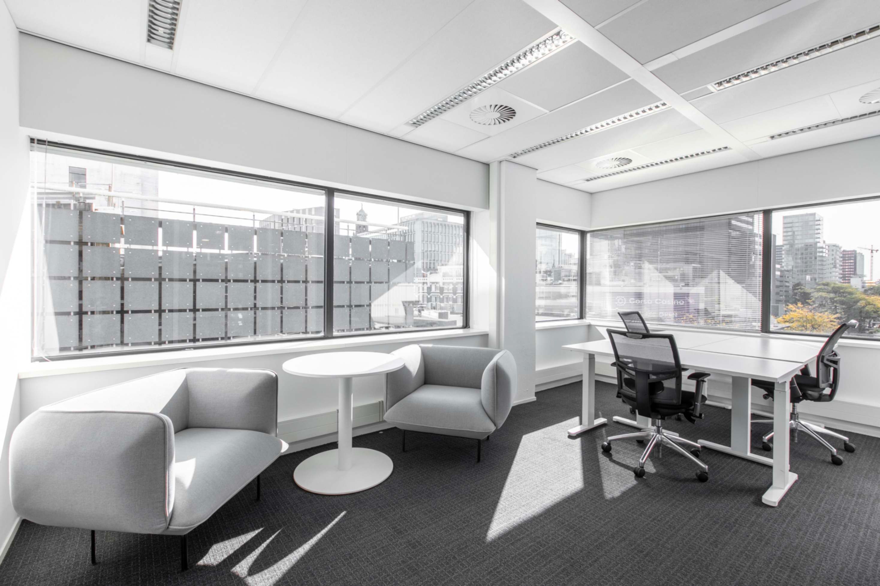 Office to rent in  Logroño  with Air Conditioner, Heating and Furnished