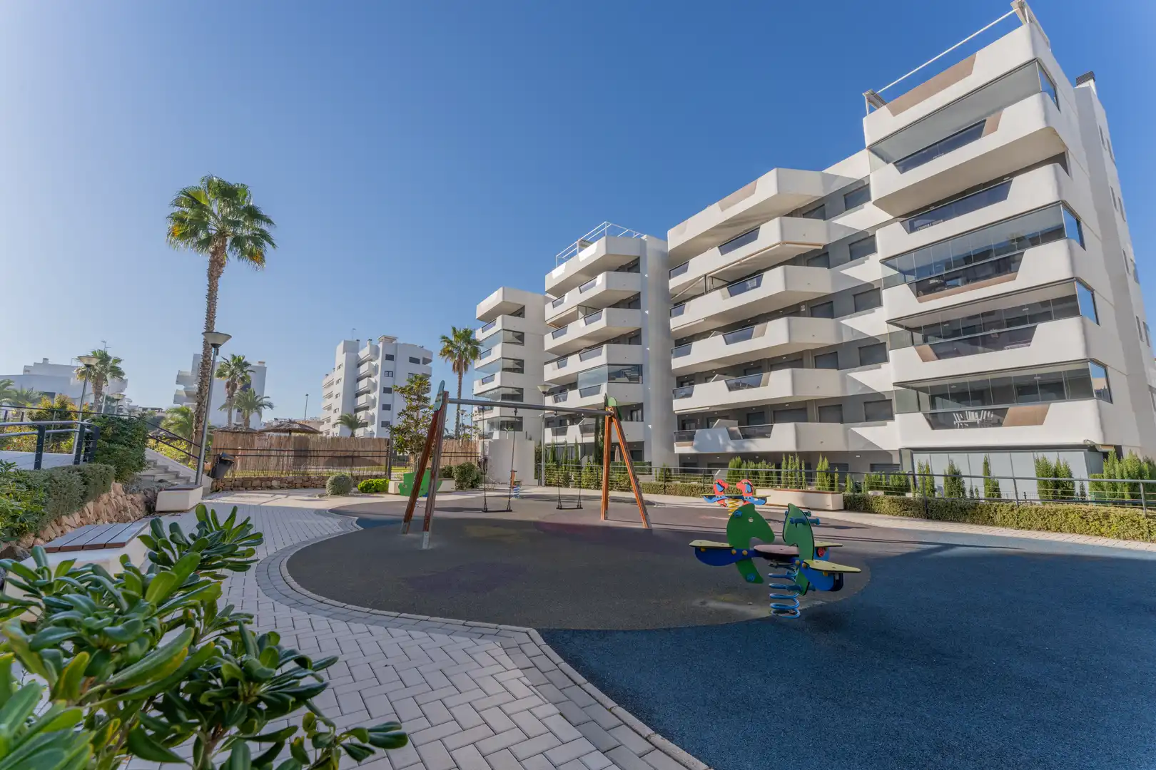 Vista exterior de Apartamento en venta en Elche / Elx con Calefacción, Terraza y Piscina