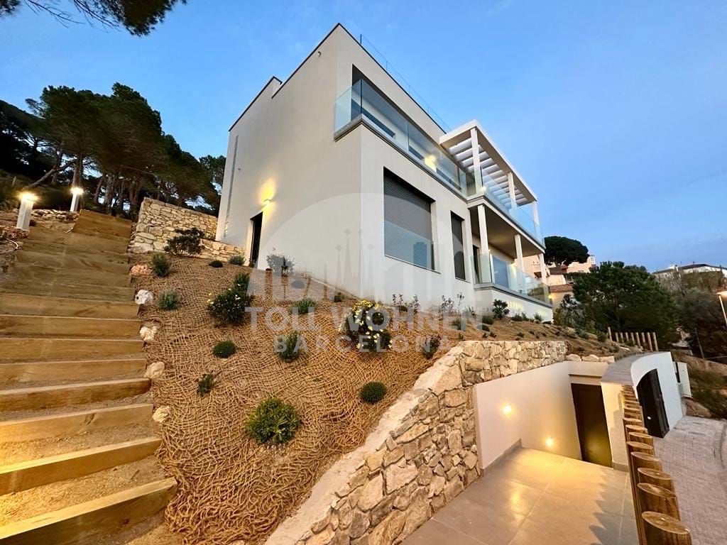 Exterior view of House or chalet for sale in Lloret de Mar  with Swimming Pool