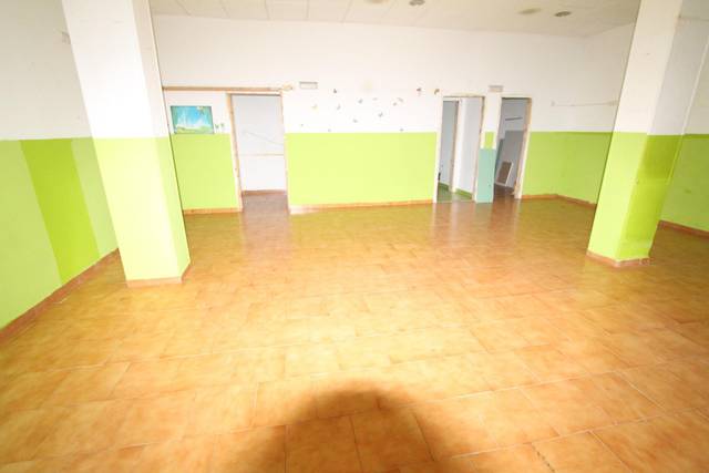 Local comercial en Venta en Santoña