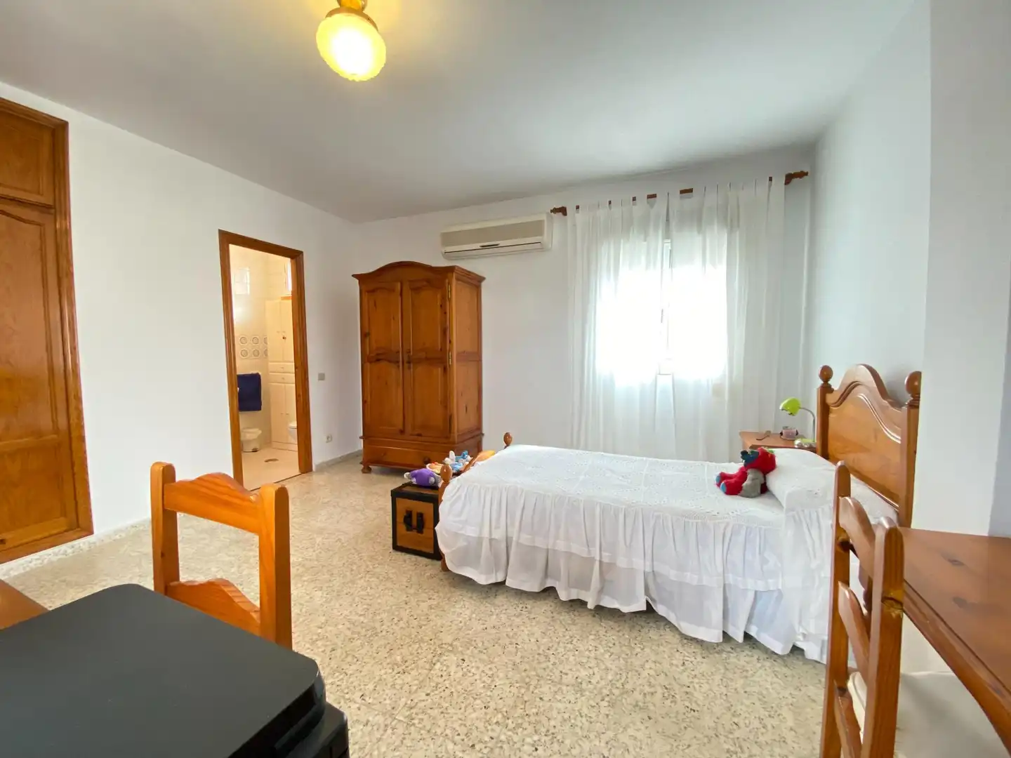 Bedroom of Houses for sale in Dos Hermanas  with Air Conditioner and Private garden