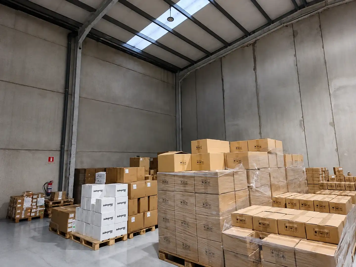 Fabrikhallen zur Miete in El Astillero  