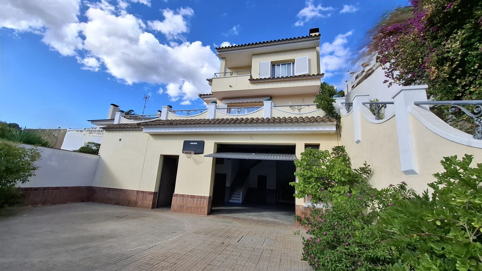 Exterior view of House or chalet for sale in Vallirana  with Terrace and Storage room