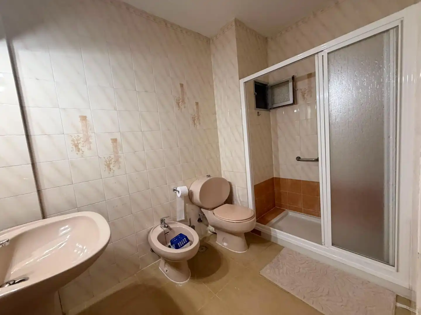 Baño de Piso de alquiler en Mérida con Aire acondicionado, Calefacción y Amueblado