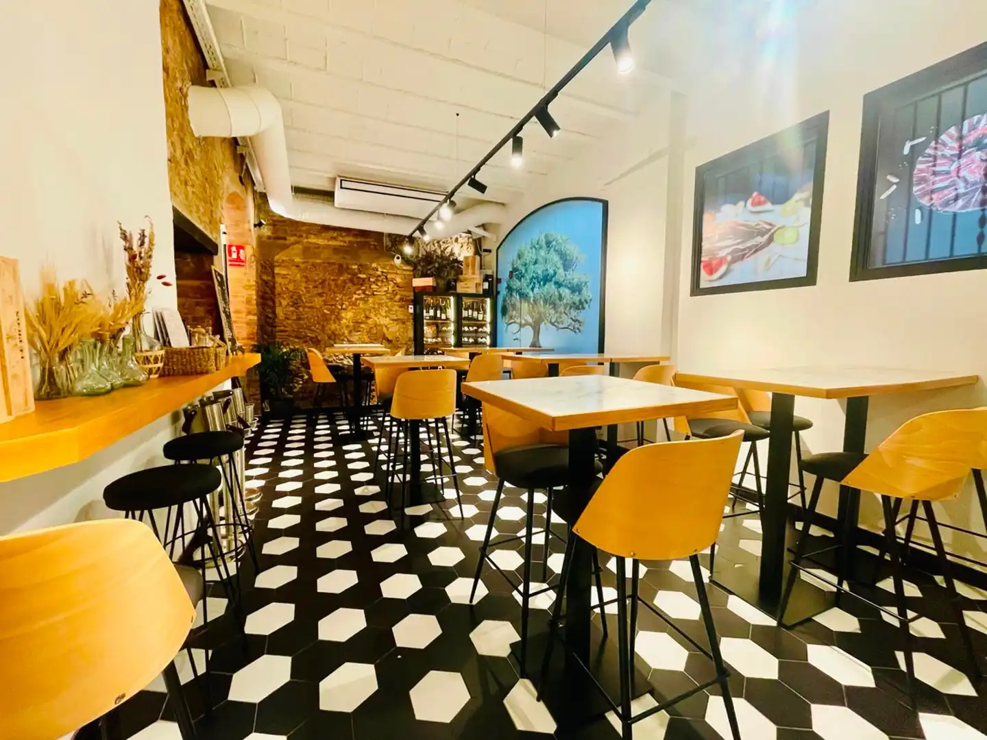 Local comercial en traspàs a Centre - Estació