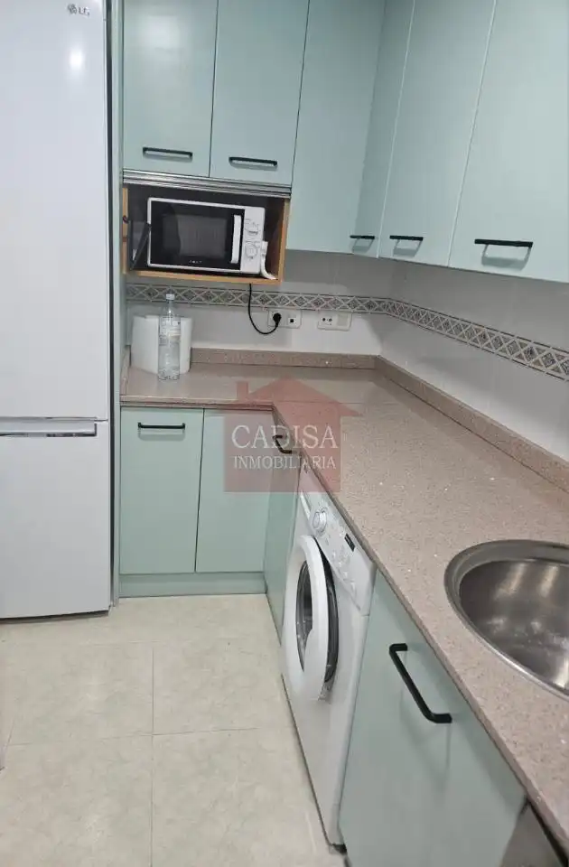 Cocina de Piso para compartir en Salamanca con Calefacción y Amueblado