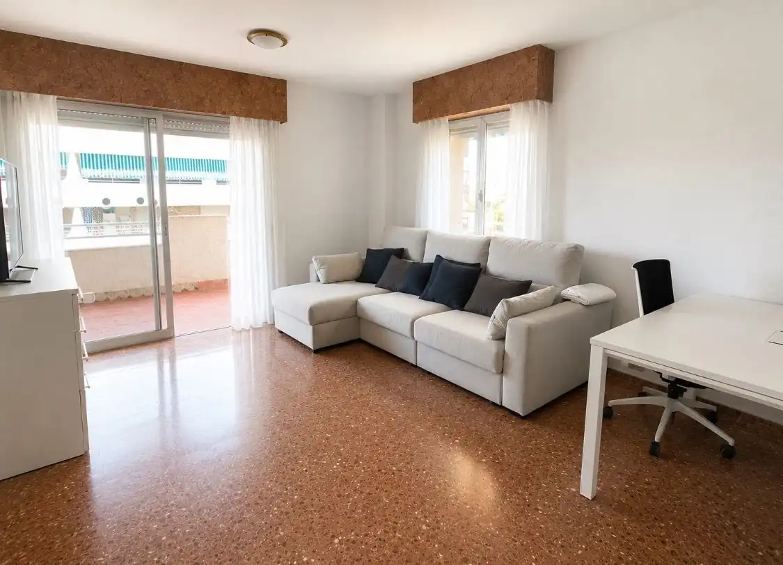 Sala d'estar de Apartament en venda en Pareja amb Calefacció, Terrassa i Traster