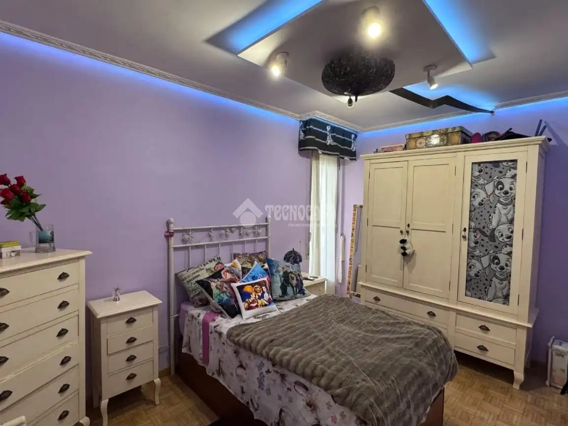 Habitación de Piso en venta en León Capital  con Calefacción y Parquet