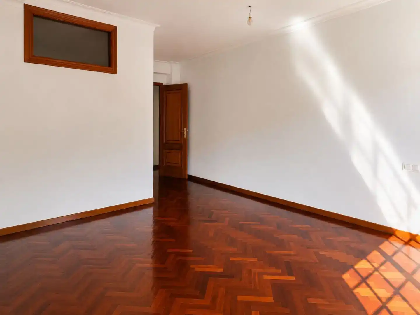 Flat for sale in Tui  with Balcony