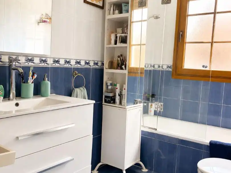 Casa aparellada amb piscina en venda a Calle José Lombana 1, imagen 25