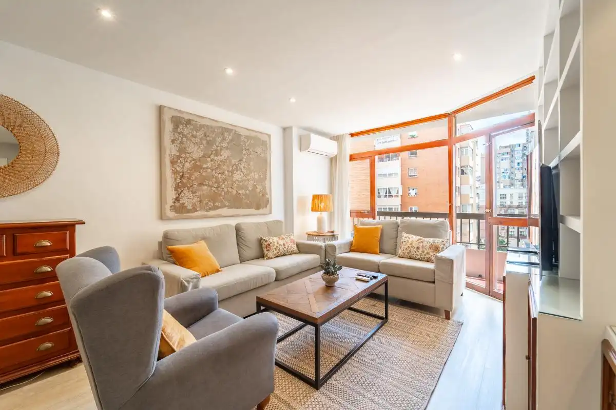 Wohnzimmer von Wohnung zur Miete in Málaga mit Klimaanlage, Heizung und Terrasse