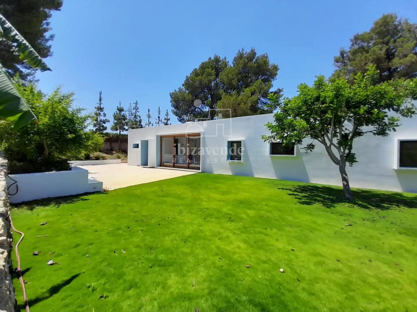 Vista exterior de Casa o chalet en venta en Santa Eulària des Riu con Aire acondicionado, Calefacción y Terraza