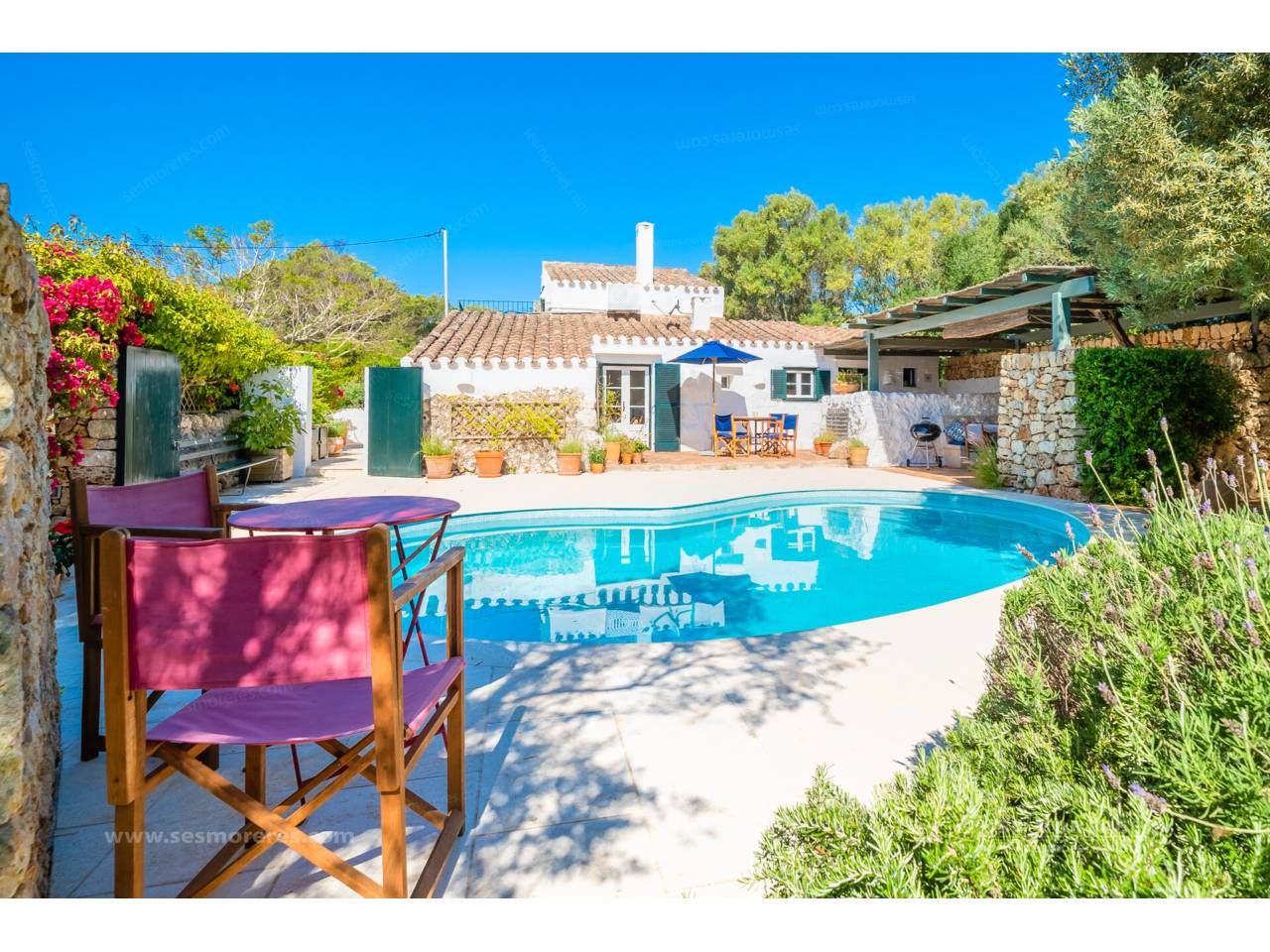Jardí de Finca rústica en venda en Sant Lluís amb Aire condicionat, Terrassa i Piscina