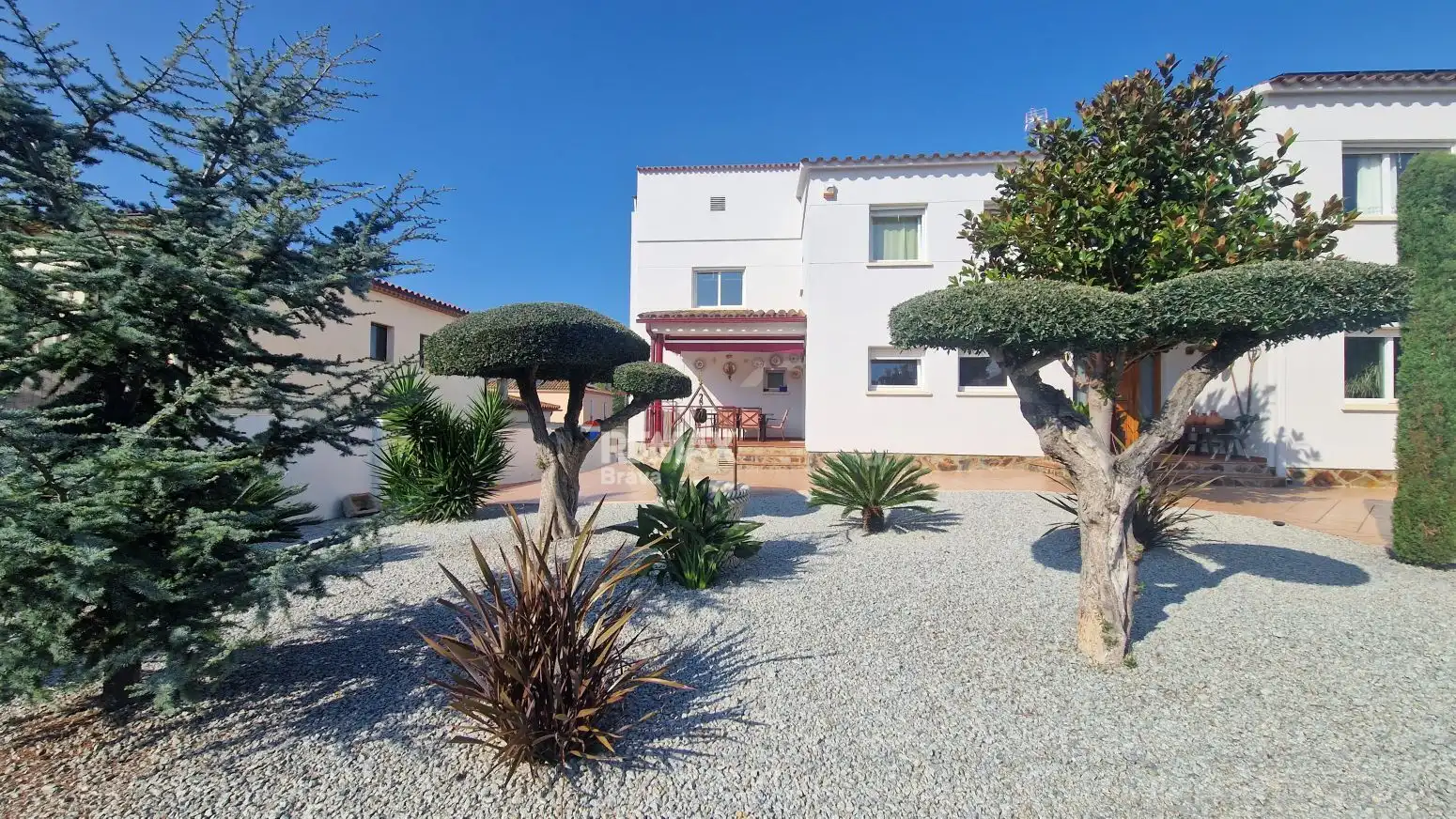 Garden of Houses for sale in Roses  with Air Conditioner, Private garden and Parquet flooring