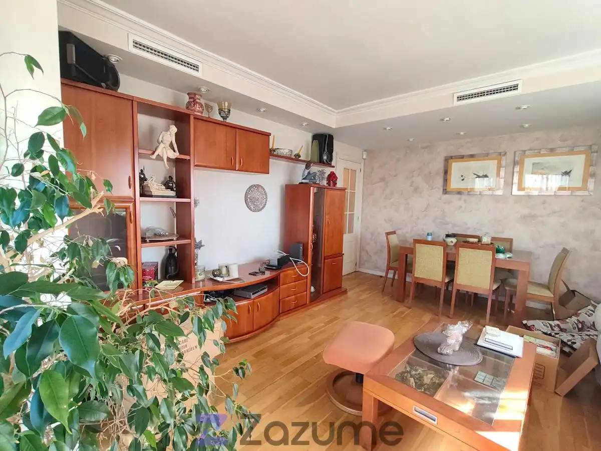 Wohnzimmer von Wohnung zur Miete in Usera