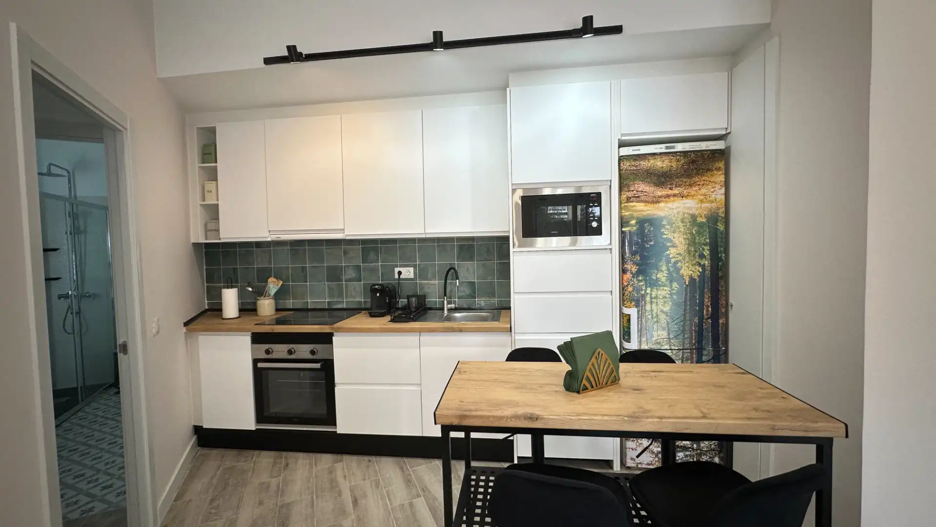 Kitchen of Planta baja for rent in  Madrid Capital  with Air Conditioner, Heating and Furnished